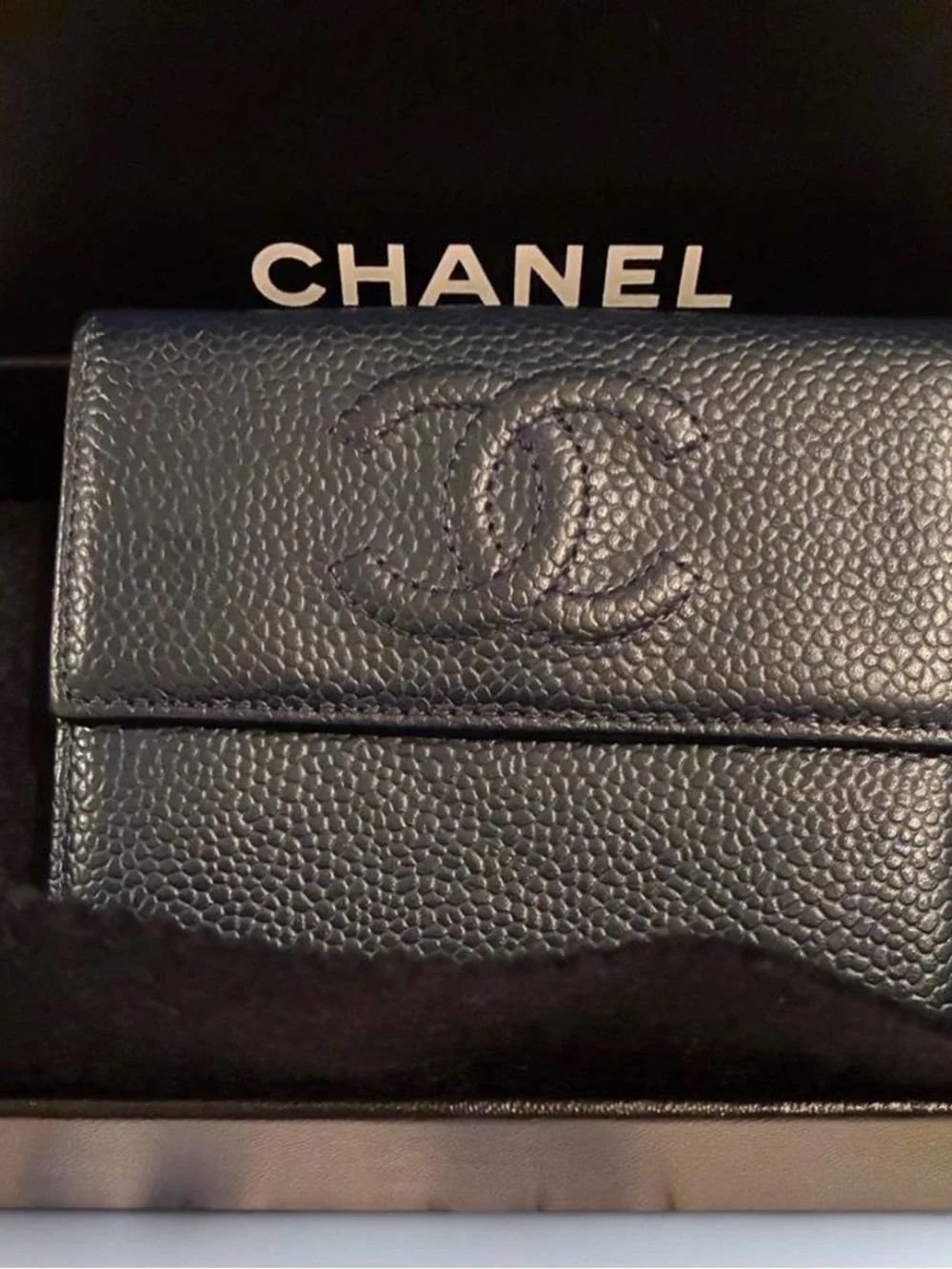 Navy CHANEL Caviar Wallet (Entrupy Verified) with Box